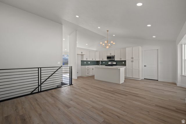 4976 W WOOD SPRING DR, West Jordan, UT 84081