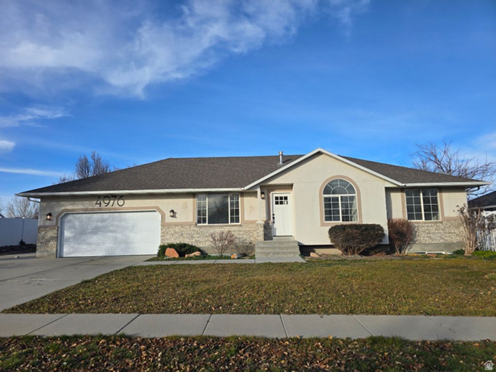 4976 W WOOD SPRING DR, West Jordan, UT 84081