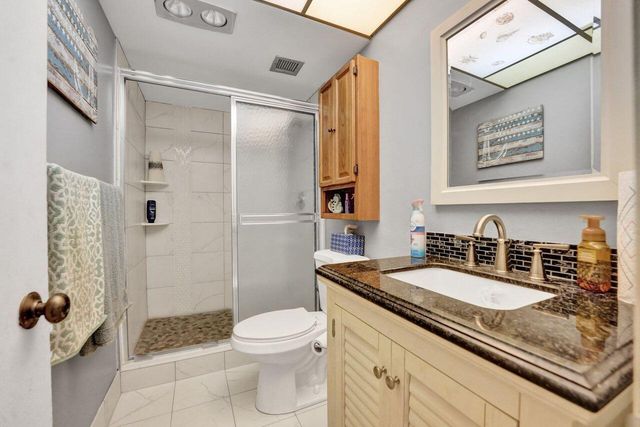 301 Lake Shore Drive 809, Lake Park, FL 33403