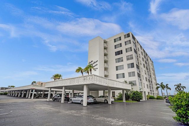 301 Lake Shore Drive 809, Lake Park, FL 33403
