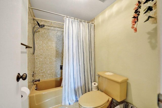 301 Lake Shore Drive 809, Lake Park, FL 33403