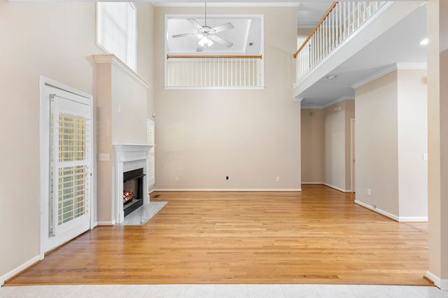 1034 Ridglea Dr, Burns, TN 37029