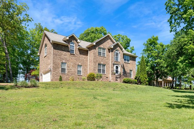 1034 Ridglea Dr, Burns, TN 37029