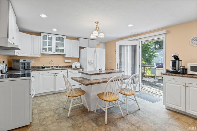 301 E Sycamore Street, Attica, IN 47918