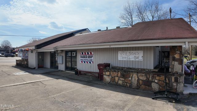 1001 North Roan Street, Johnson City, TN 37601