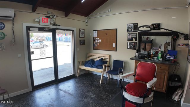 1001 North Roan Street, Johnson City, TN 37601