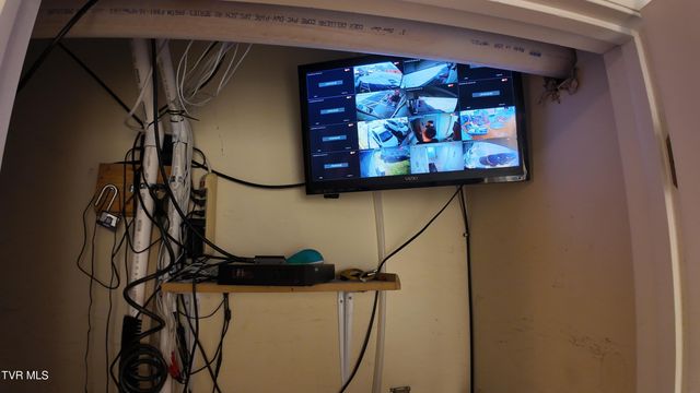 1001 North Roan Street, Johnson City, TN 37601