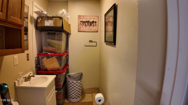 1001 North Roan Street, Johnson City, TN 37601