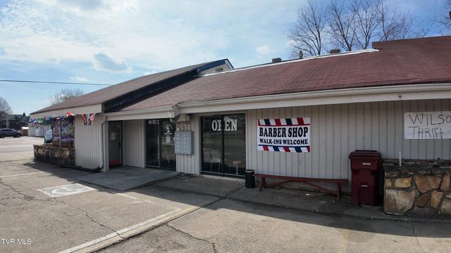 1001 North Roan Street, Johnson City, TN 37601