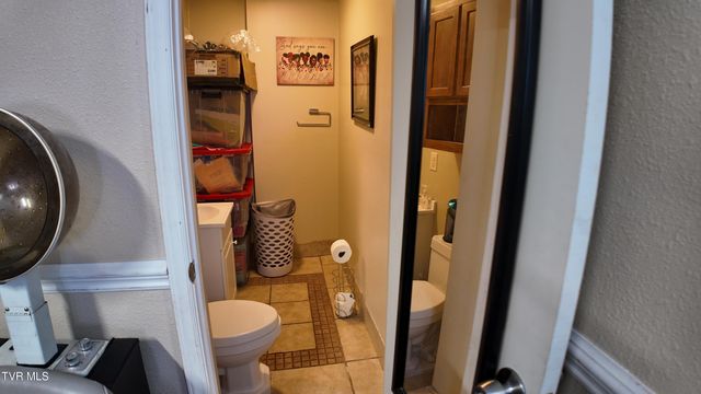 1001 North Roan Street, Johnson City, TN 37601