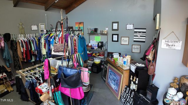 1001 North Roan Street, Johnson City, TN 37601