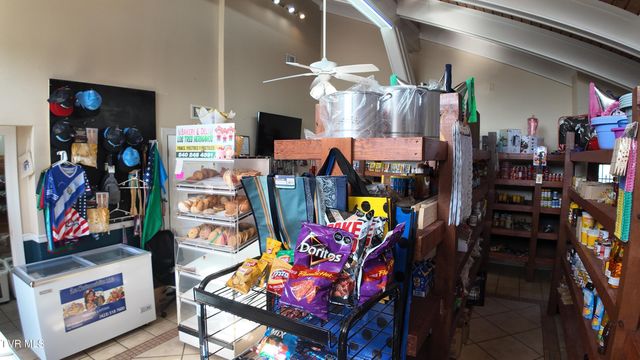 1001 North Roan Street, Johnson City, TN 37601