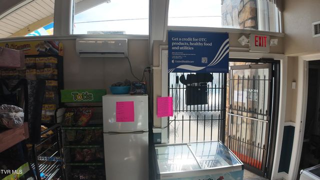 1001 North Roan Street, Johnson City, TN 37601