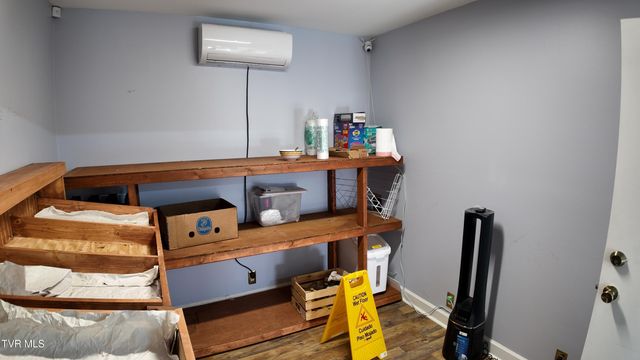 1001 North Roan Street, Johnson City, TN 37601