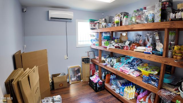 1001 North Roan Street, Johnson City, TN 37601