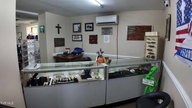 1001 North Roan Street, Johnson City, TN 37601