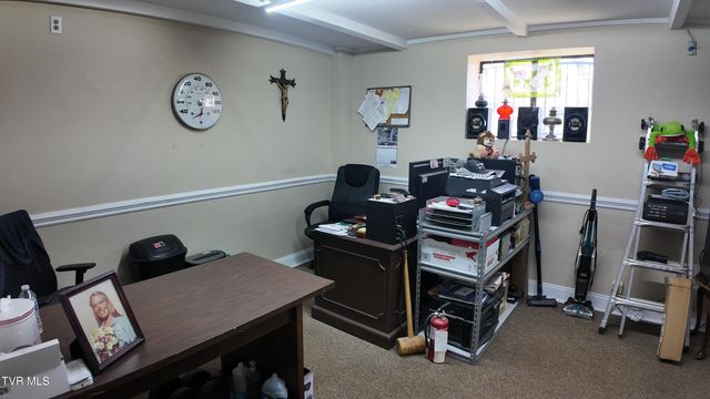 1001 North Roan Street, Johnson City, TN 37601