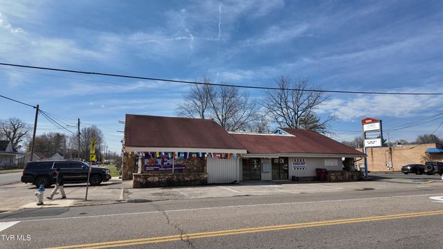 1001 North Roan Street, Johnson City, TN 37601