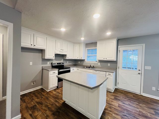 750 Bunker Hill Rd, Pulaski, TN 38478