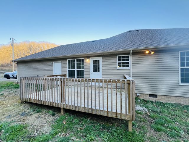 750 Bunker Hill Rd, Pulaski, TN 38478