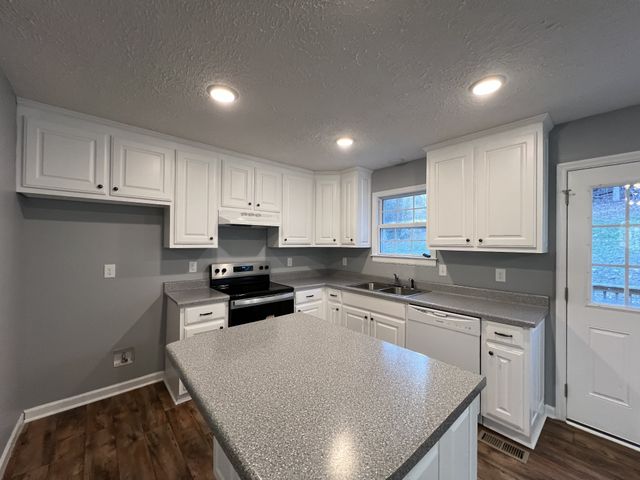 750 Bunker Hill Rd, Pulaski, TN 38478