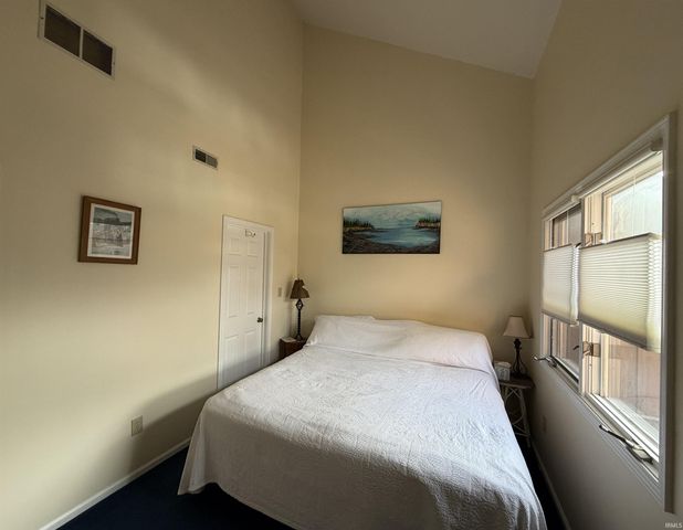 4050 E Eagle Bay Drive, Bloomington, IN 47401