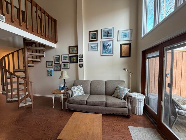 4050 E Eagle Bay Drive, Bloomington, IN 47401