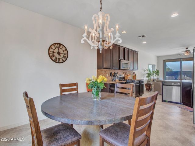 17579 W CEDARWOOD Lane, Goodyear, AZ 85338