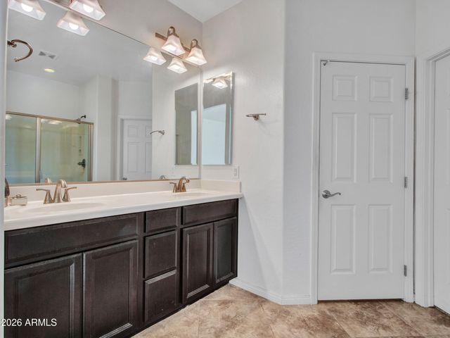 17579 W CEDARWOOD Lane, Goodyear, AZ 85338