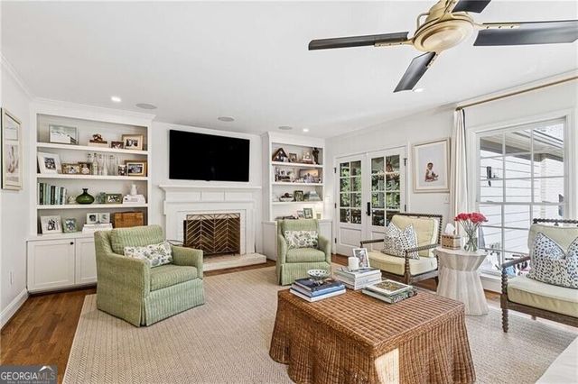 1005 Wadsworth Drive NW, Atlanta, GA 30318