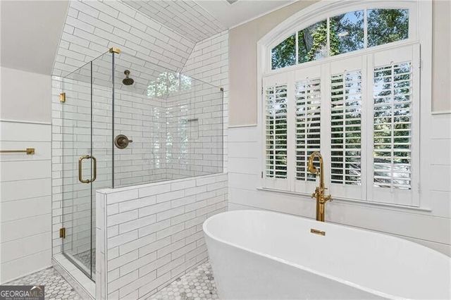 1005 Wadsworth Drive NW, Atlanta, GA 30318