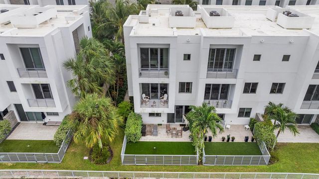 1811 NW 42nd Drive, Boca Raton, FL 33431