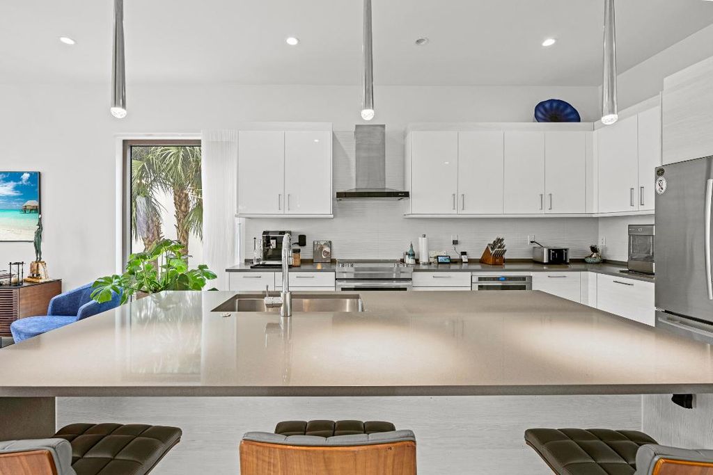 Image 14 of property listing at 1811 NW 42nd Drive, Boca Raton, FL 33431