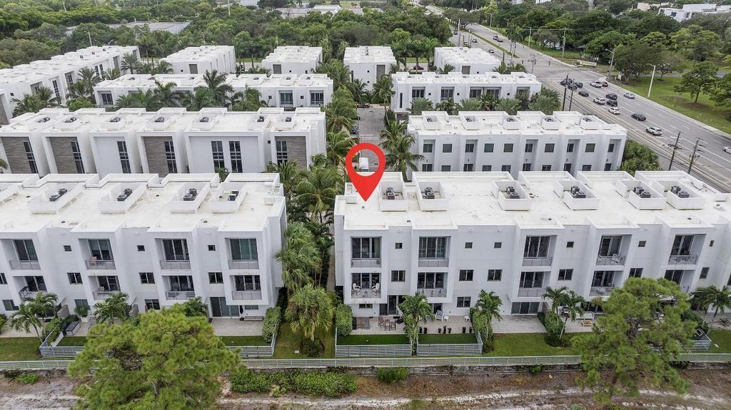 Image 48 of property listing at 1811 NW 42nd Drive, Boca Raton, FL 33431