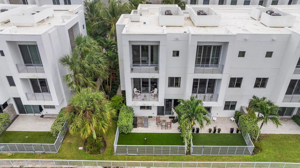 Image 49 of property listing at 1811 NW 42nd Drive, Boca Raton, FL 33431