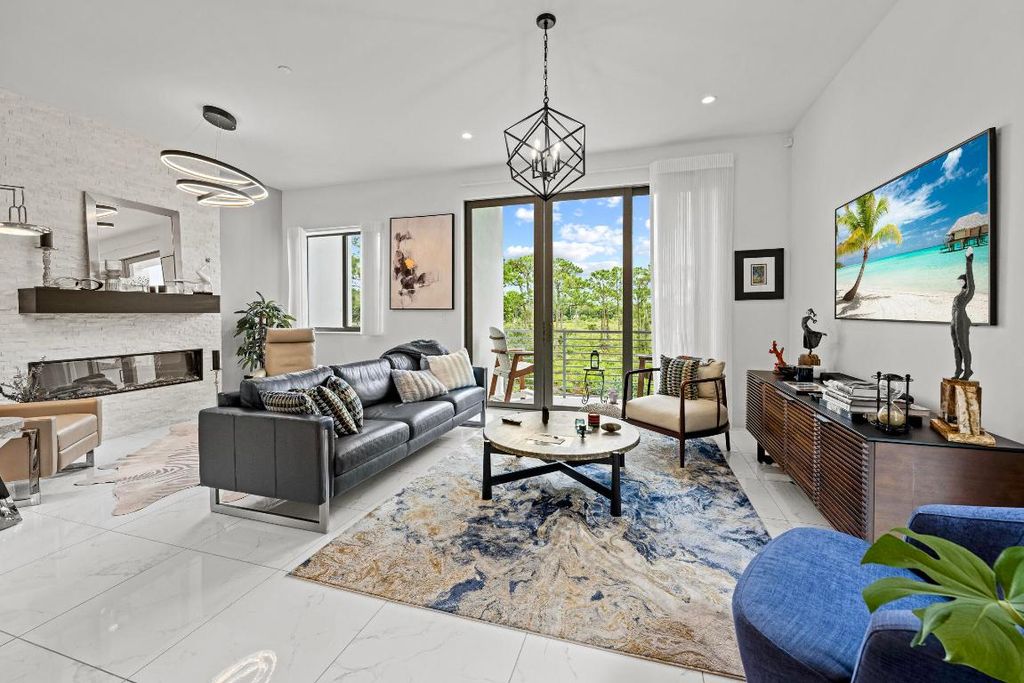 Image 6 of property listing at 1811 NW 42nd Drive, Boca Raton, FL 33431