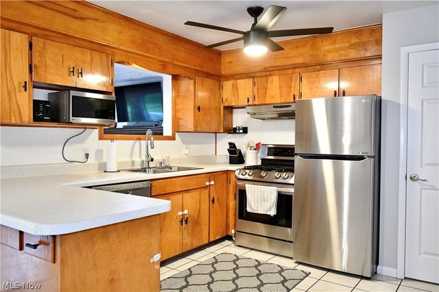 3045 Paradise Avenue, Canfield, OH 44406