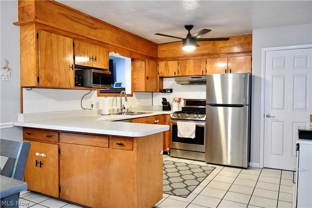 3045 Paradise Avenue, Canfield, OH 44406