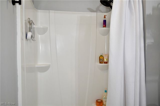 3045 Paradise Avenue, Canfield, OH 44406