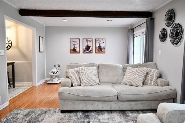 3045 Paradise Avenue, Canfield, OH 44406