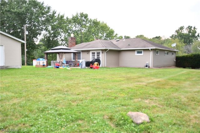 3045 Paradise Avenue, Canfield, OH 44406