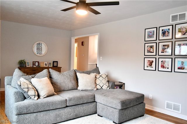 3045 Paradise Avenue, Canfield, OH 44406