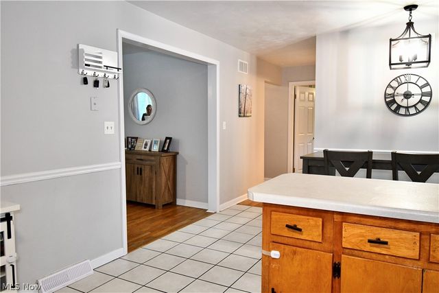 3045 Paradise Avenue, Canfield, OH 44406