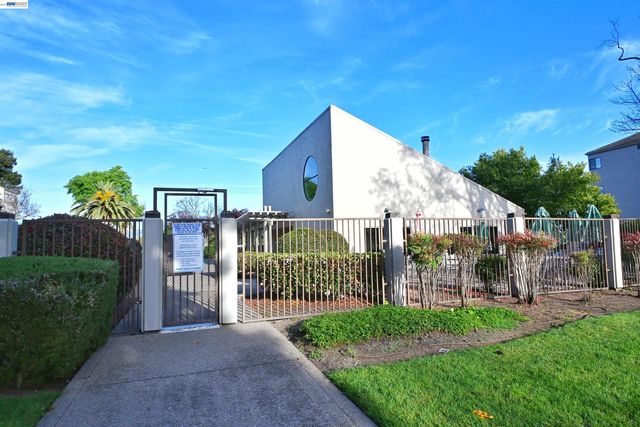 1256 Stanhope Ln. 258, Hayward, CA 94545