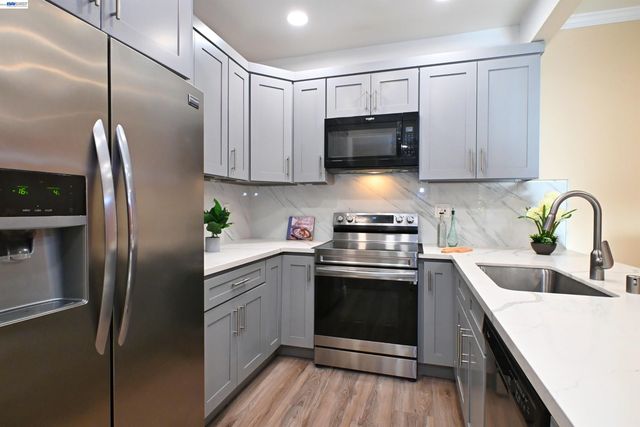 1256 Stanhope Ln. 258, Hayward, CA 94545