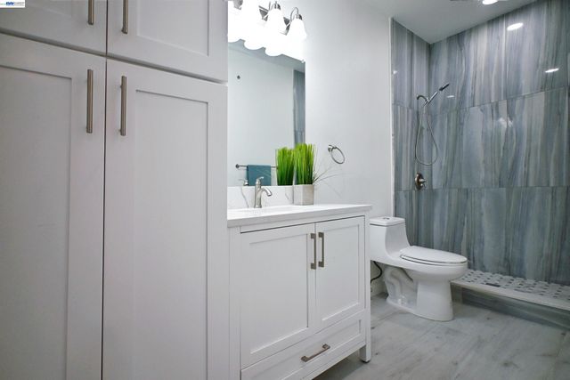 1256 Stanhope Ln. 258, Hayward, CA 94545