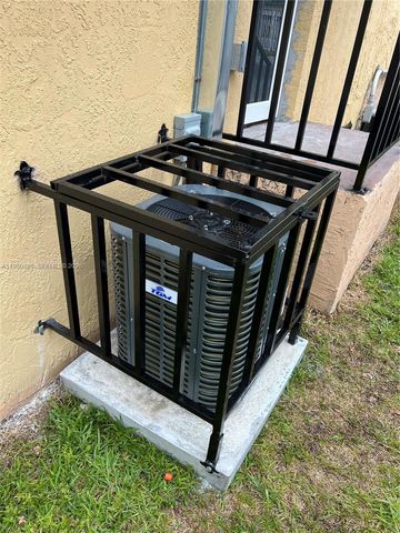 1490 NW 38th St 1490, Miami, FL 33142