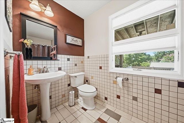 306 Watkins Circle, Taylors, SC 29687