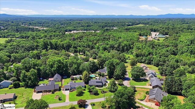 306 Watkins Circle, Taylors, SC 29687