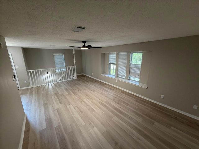 2006 Kilgore Road 101, Baytown, TX 77520